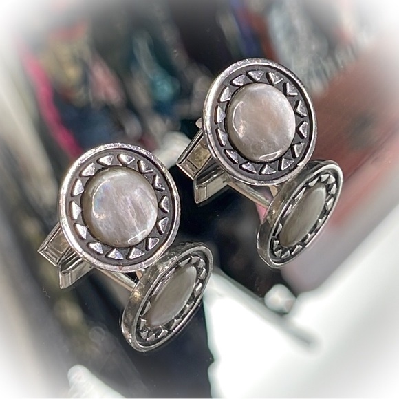 💕Beautiful Vintage Swank Cufflinks Genuine Mother of Pearl💕 - Picture 4 of 6